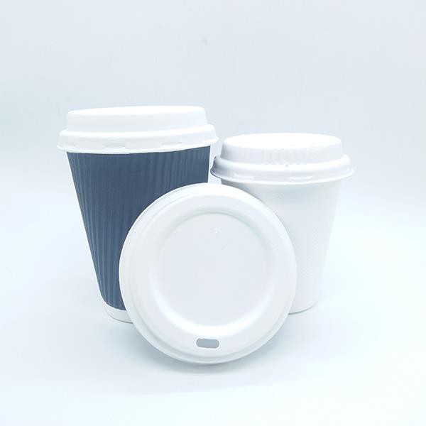 Kompostowalny papierowy kubek z pokrywką z trzciny cukrowej